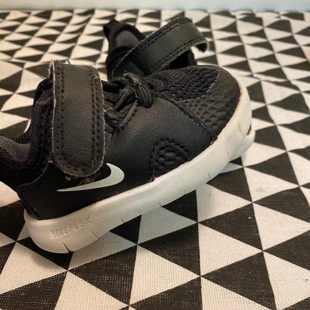 Toddler Nike shoes